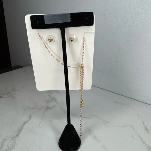 Earring & Necklace Set - Picture 9 of 12